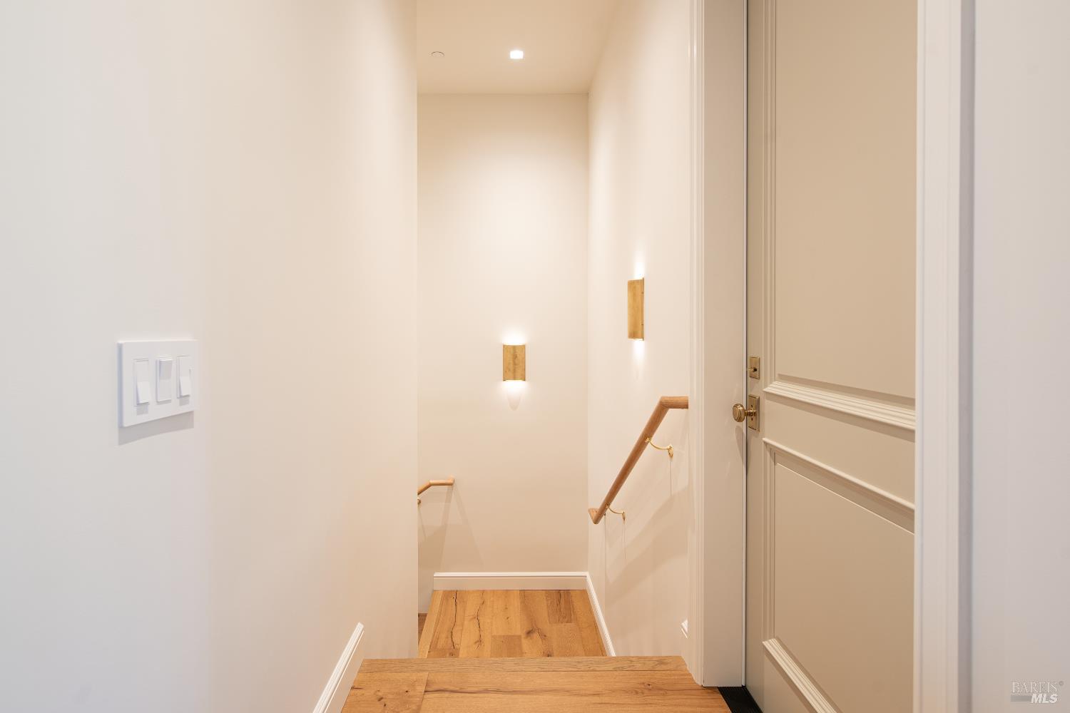 Detail Gallery Image 32 of 49 For 3788 Palazzo Ct, Santa Rosa,  CA 95404 - 4 Beds | 2/1 Baths
