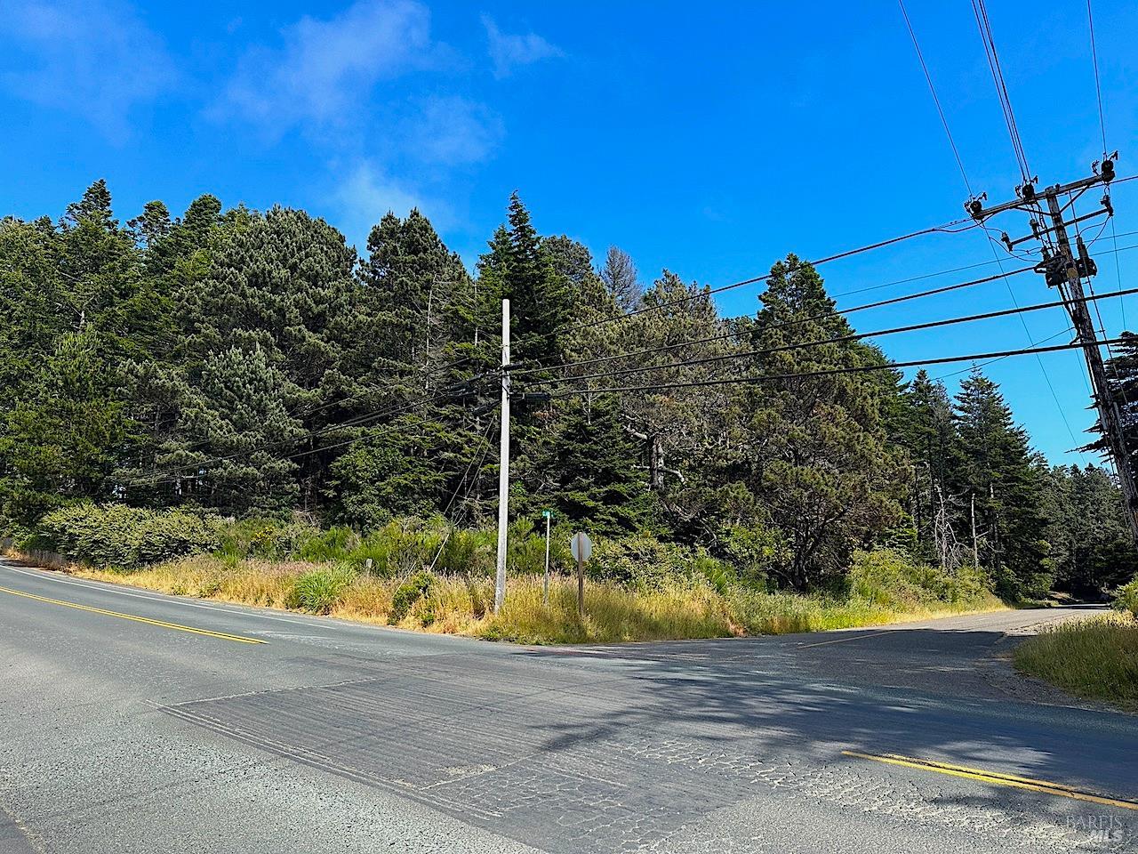Detail Gallery Image 3 of 7 For 10435 Clark St, Mendocino,  CA 95460 - – Beds | – Baths