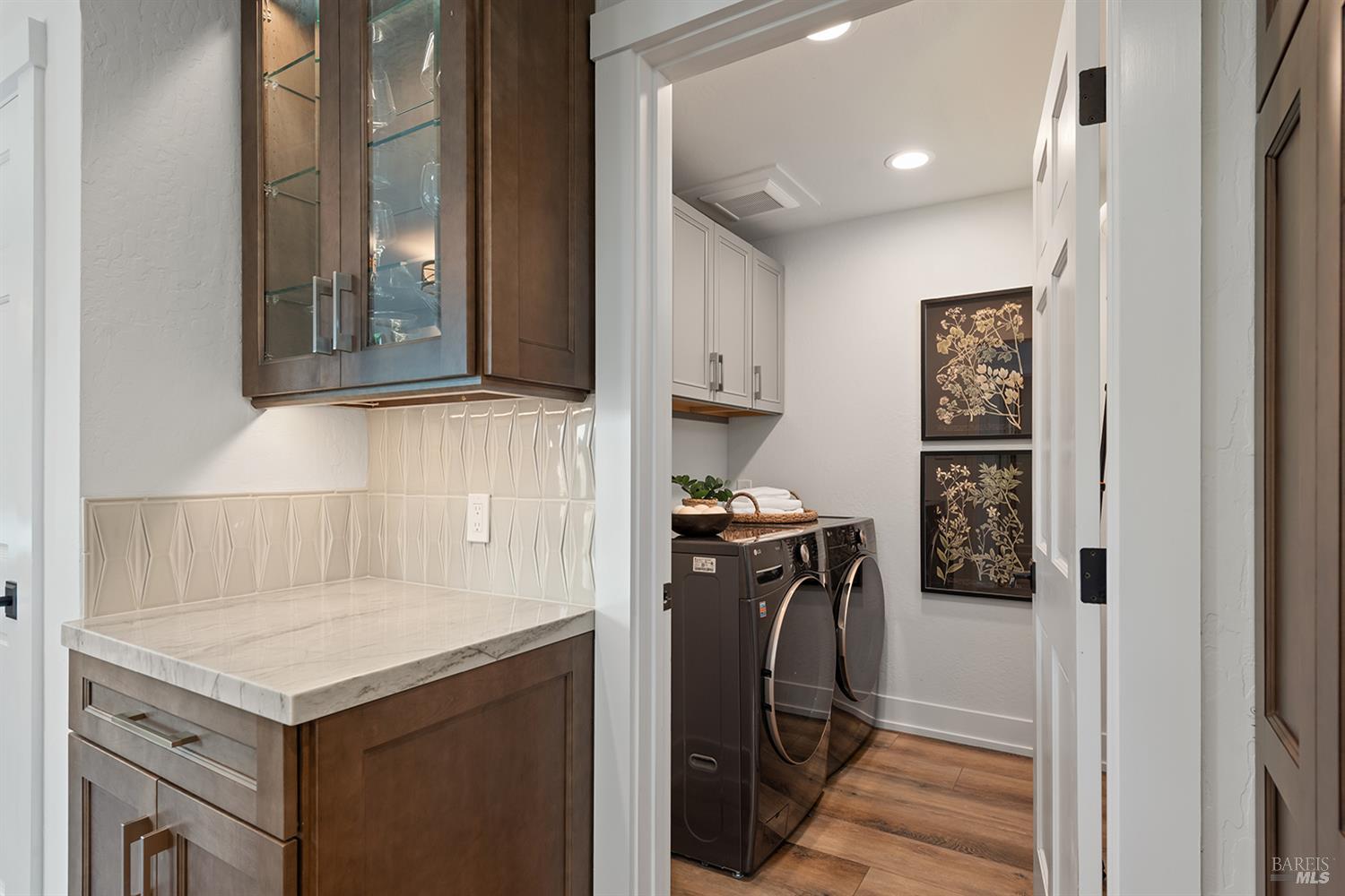Detail Gallery Image 14 of 89 For 12675 Fiori Ln, Sebastopol,  CA 95472 - 4 Beds | 3/1 Baths