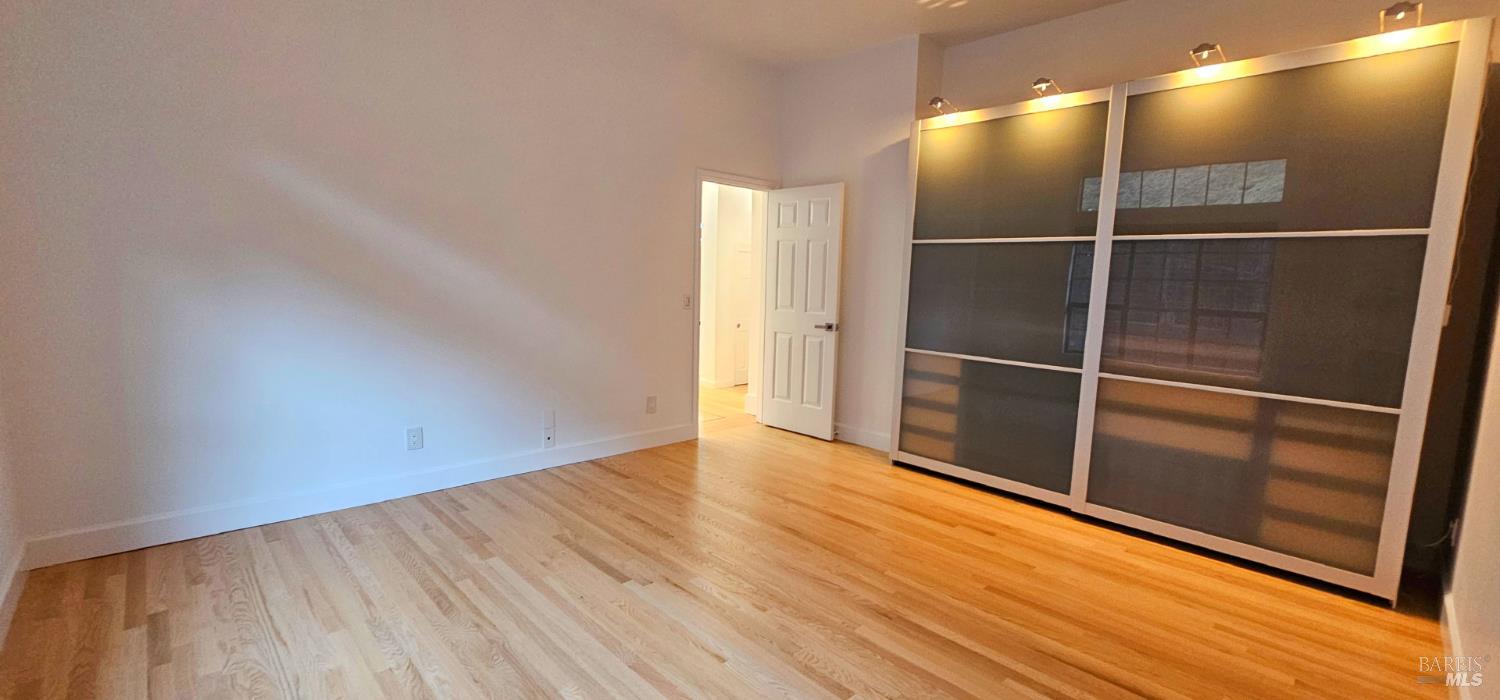 Detail Gallery Image 19 of 42 For 174 Main Dr, San Rafael,  CA 94901 - 5 Beds | 2 Baths