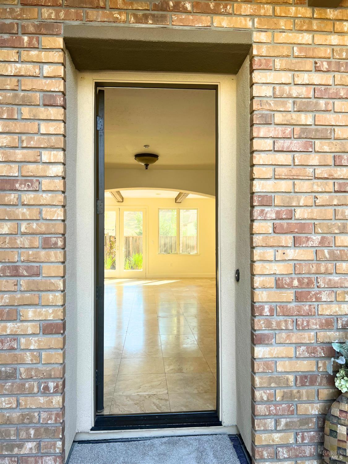 Detail Gallery Image 4 of 56 For 3127 Olympic Rd, Fairfield,  CA 94534 - 5 Beds | 3 Baths