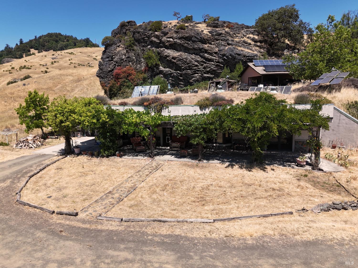 Detail Gallery Image 40 of 47 For 2980 Flat Rock Rd, Garberville,  CA 95542 - 3 Beds | 2 Baths