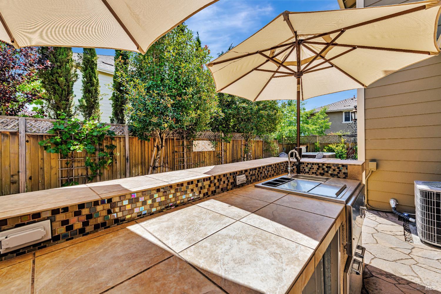 Detail Gallery Image 47 of 55 For 1678 Southridge Dr, Petaluma,  CA 94954 - 4 Beds | 3 Baths