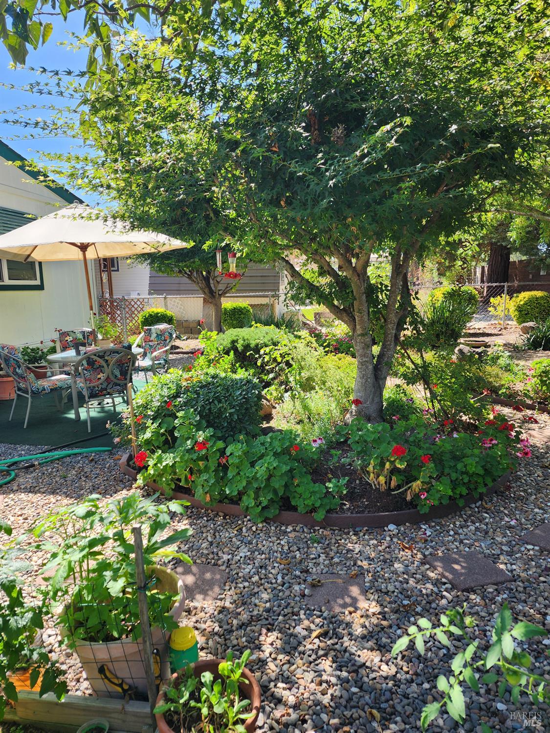 Detail Gallery Image 6 of 36 For 8009 Cliffrose St, Windsor,  CA 95492 - 2 Beds | 2 Baths