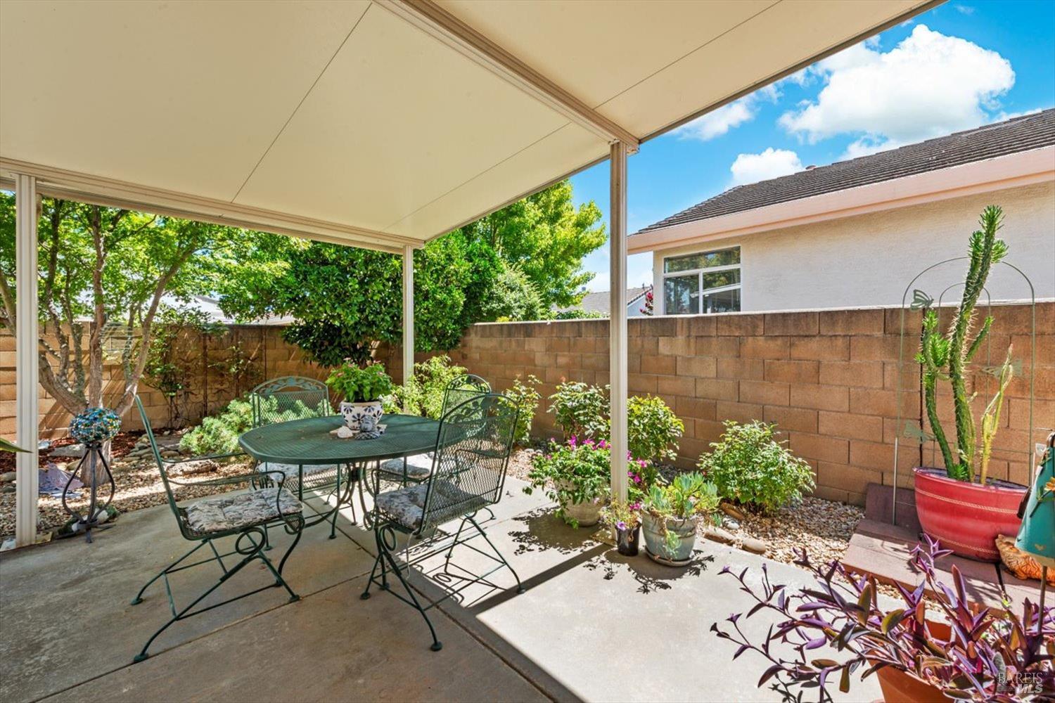 Detail Gallery Image 34 of 45 For 348 Trellis Ln, Vacaville,  CA 95687 - 2 Beds | 2 Baths