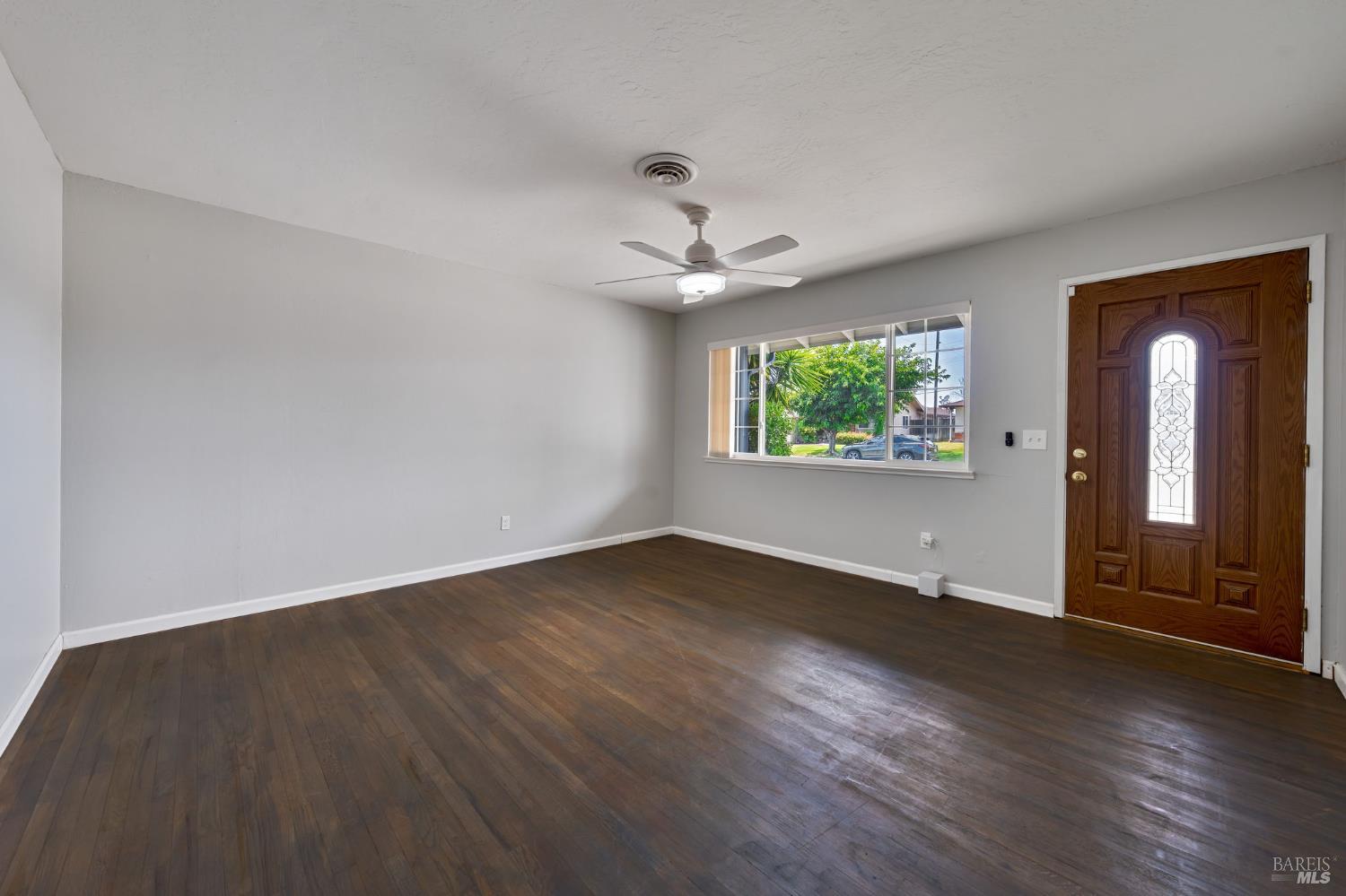 Detail Gallery Image 8 of 40 For 85 Tahoe Dr, Rio Vista,  CA 94571 - 3 Beds | 1/1 Baths