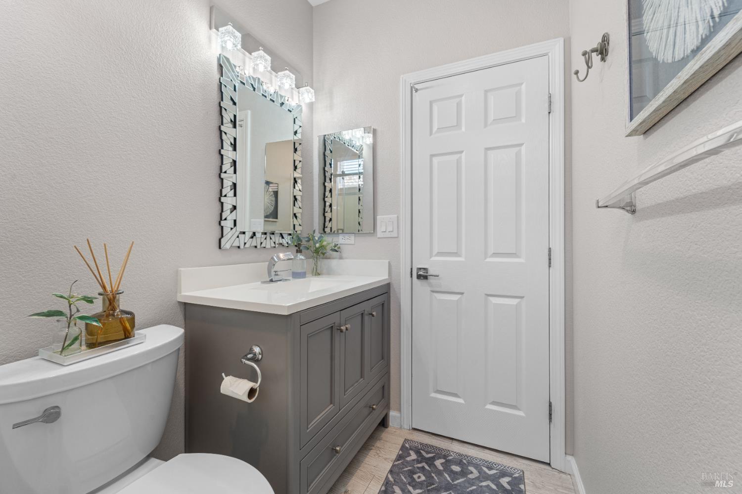 Detail Gallery Image 11 of 37 For 23 Castellina Cir Cir, American Canyon,  CA 94503 - 4 Beds | 3 Baths