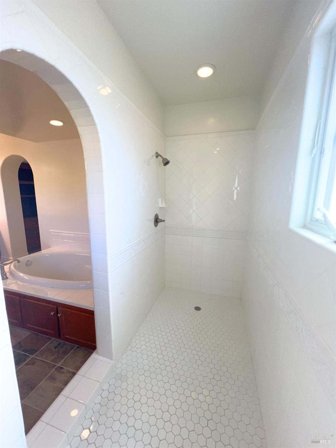 Detail Gallery Image 39 of 56 For 3127 Olympic Rd, Fairfield,  CA 94534 - 5 Beds | 3 Baths