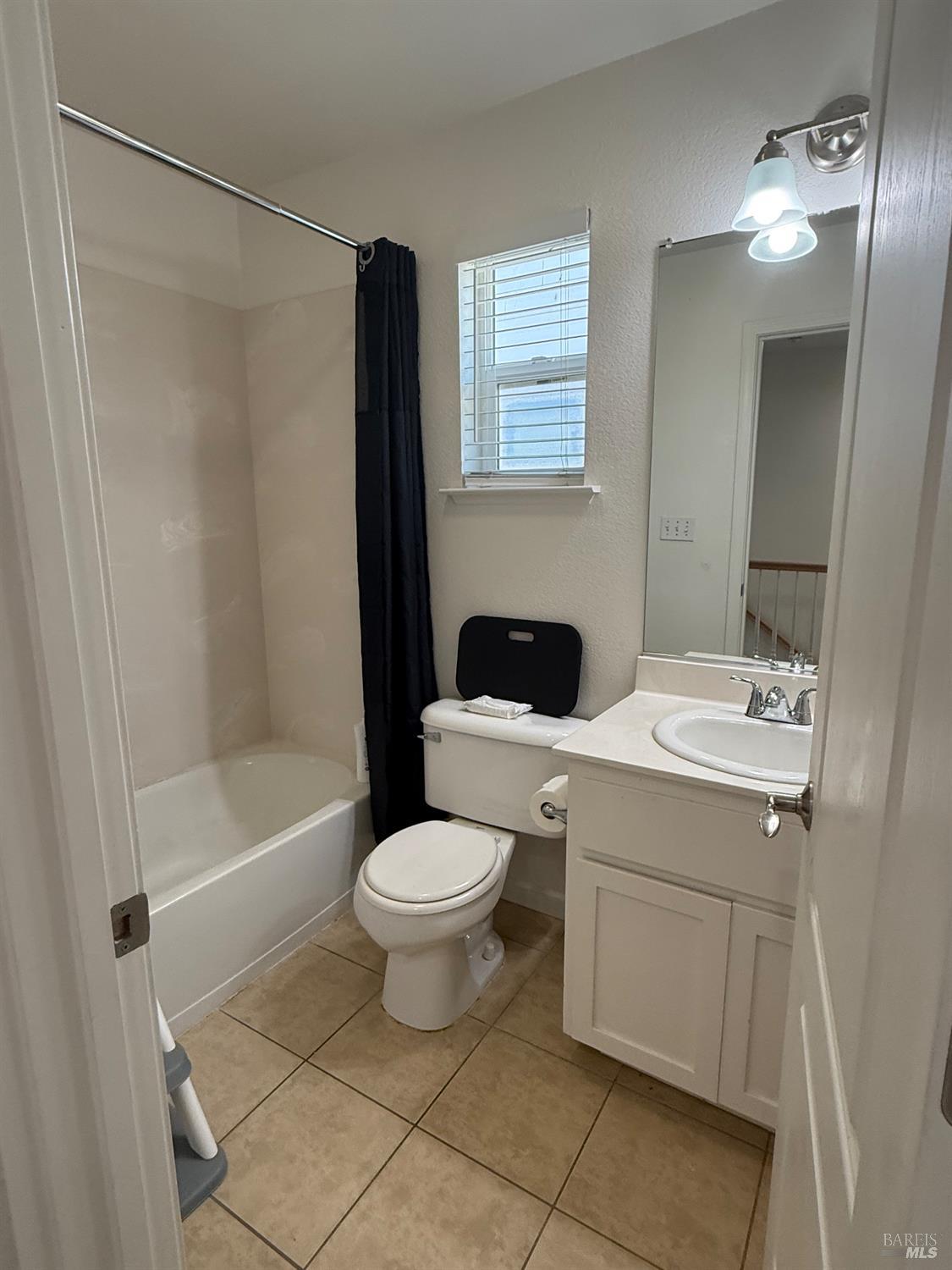 Detail Gallery Image 20 of 28 For 36 Corvina Way, American Canyon,  CA 94503 - 3 Beds | 2/1 Baths