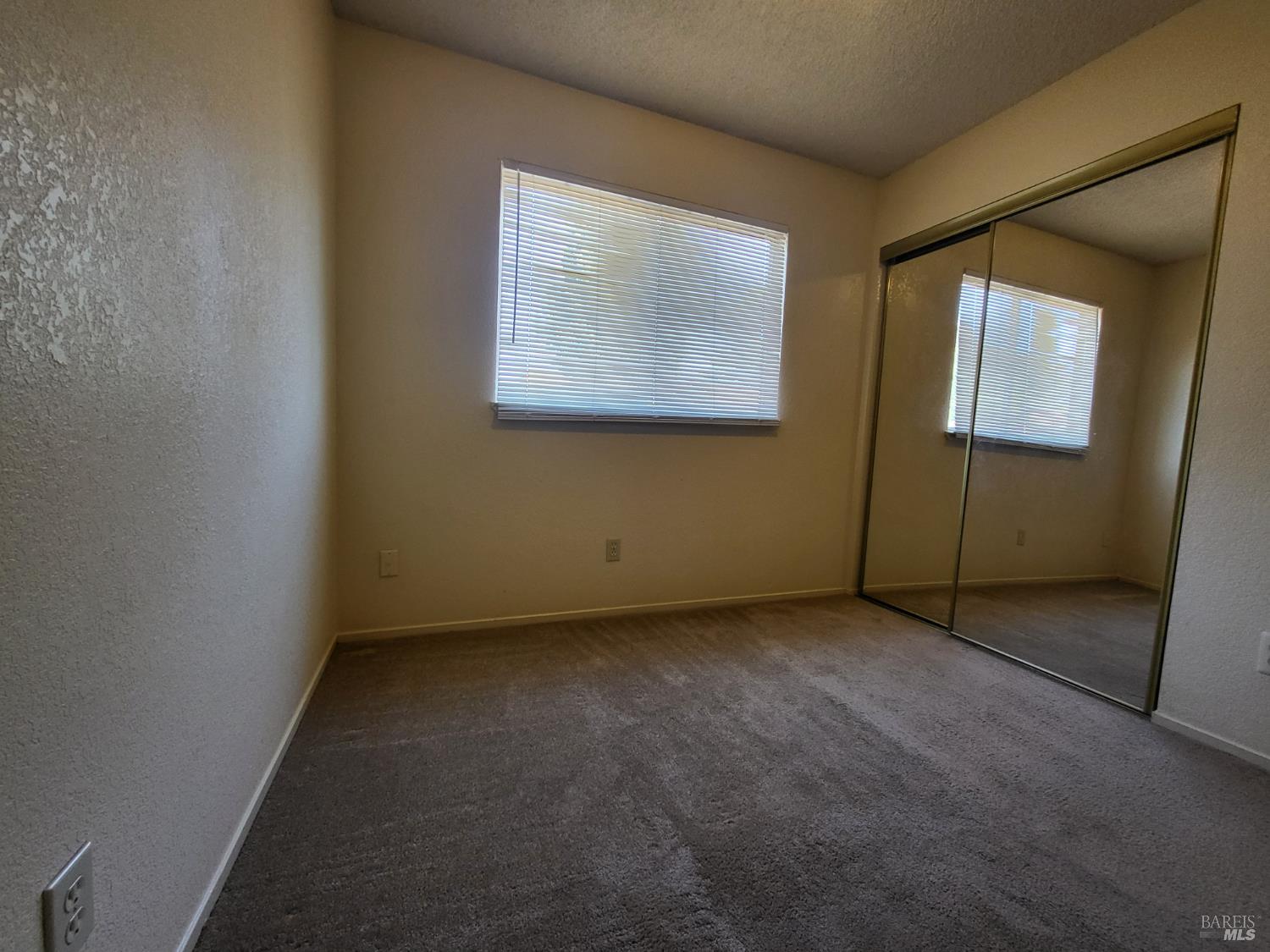 Detail Gallery Image 18 of 28 For 221 Sunhaven Dr, Fairfield,  CA 94533 - 3 Beds | 2 Baths