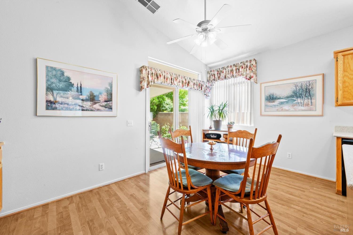 Detail Gallery Image 22 of 45 For 348 Trellis Ln, Vacaville,  CA 95687 - 2 Beds | 2 Baths