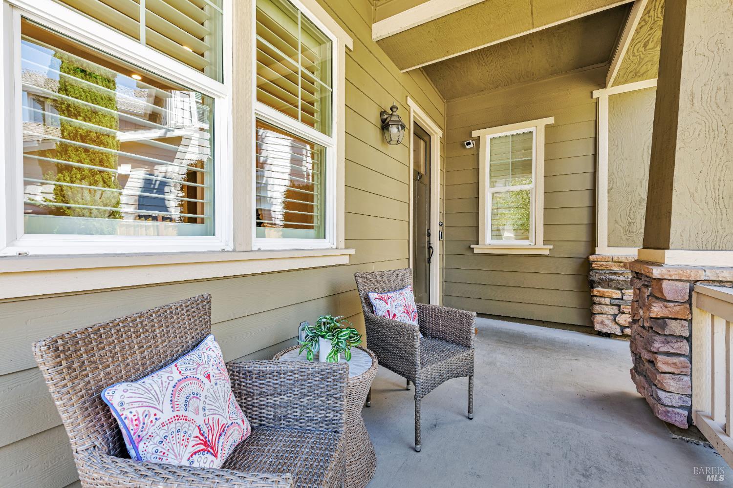 Detail Gallery Image 7 of 55 For 1678 Southridge Dr, Petaluma,  CA 94954 - 4 Beds | 3 Baths