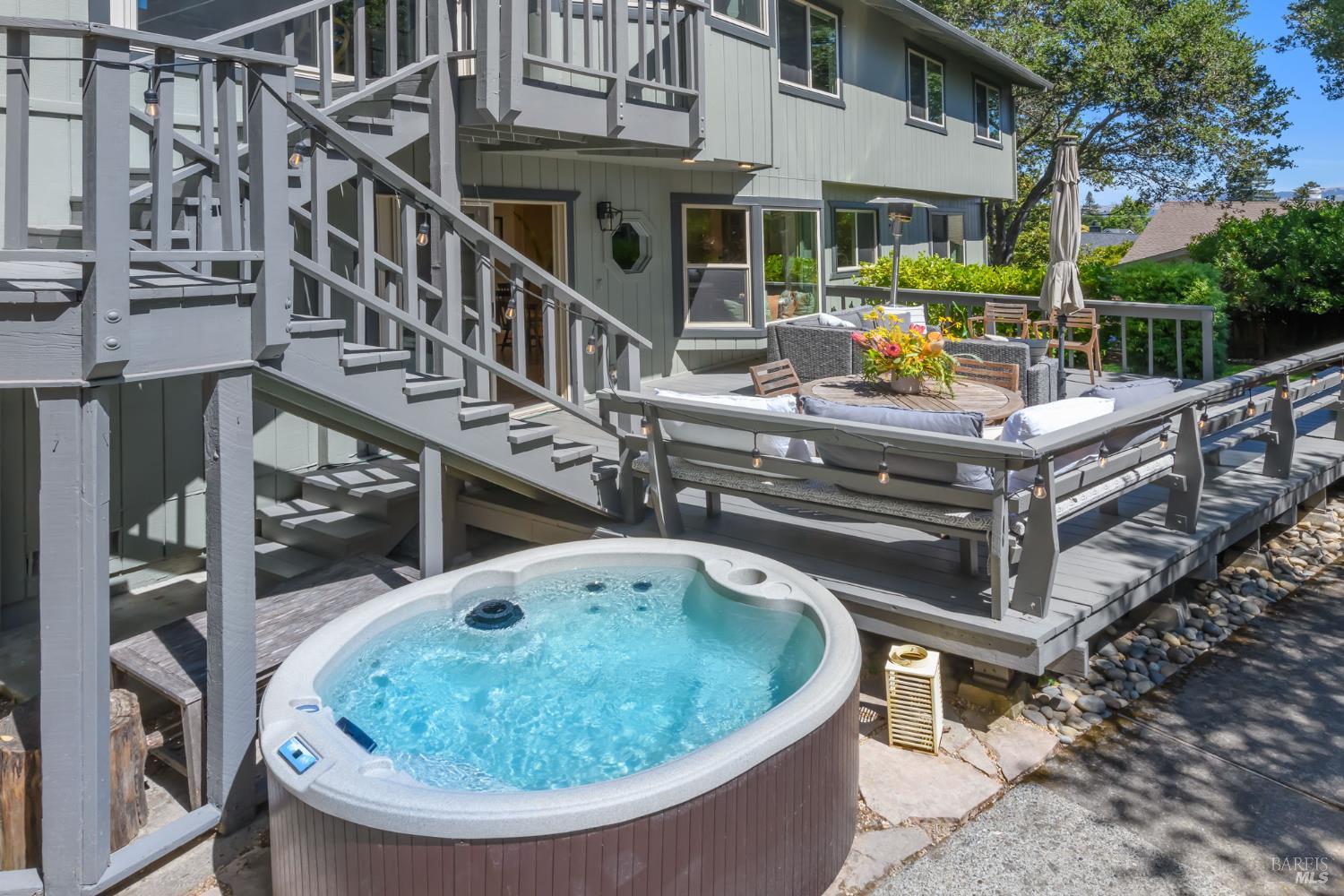 Detail Gallery Image 24 of 61 For 620 Elm Dr, Petaluma,  CA 94952 - 5 Beds | 2/1 Baths