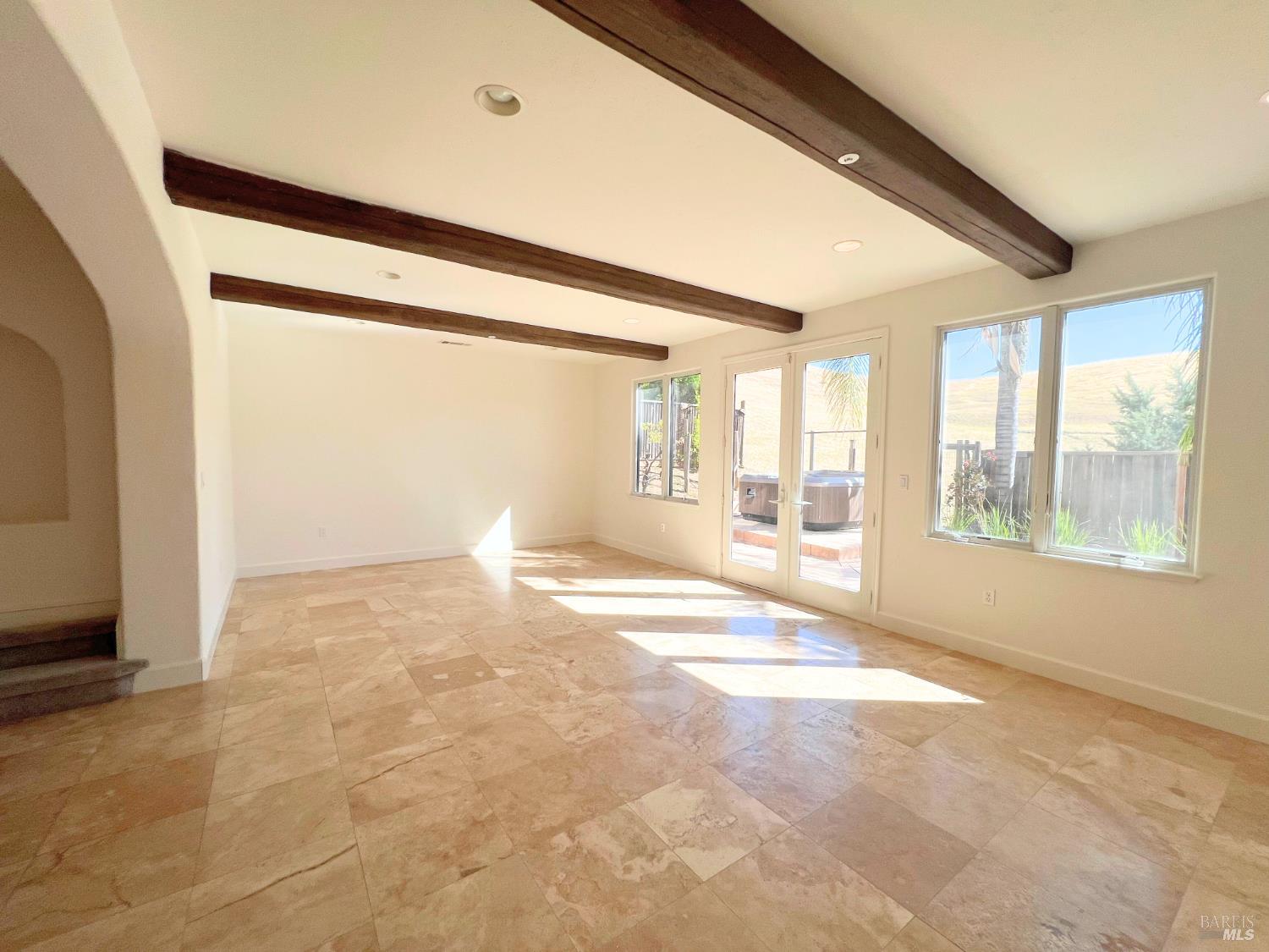 Detail Gallery Image 6 of 56 For 3127 Olympic Rd, Fairfield,  CA 94534 - 5 Beds | 3 Baths