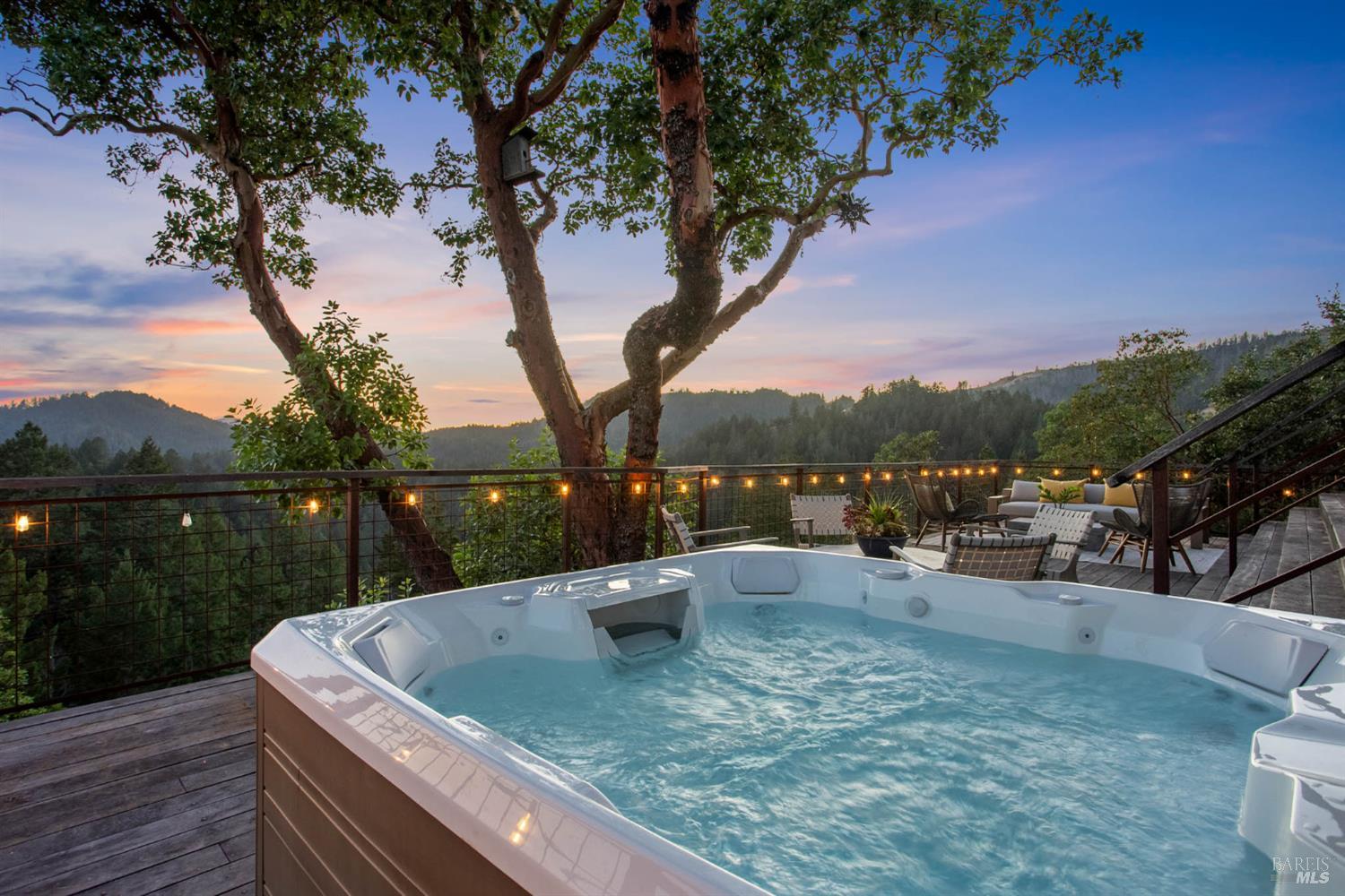 Detail Gallery Image 20 of 55 For 18200 Sweetwater Springs Rd, Guerneville,  CA 95446 - 3 Beds | 3 Baths