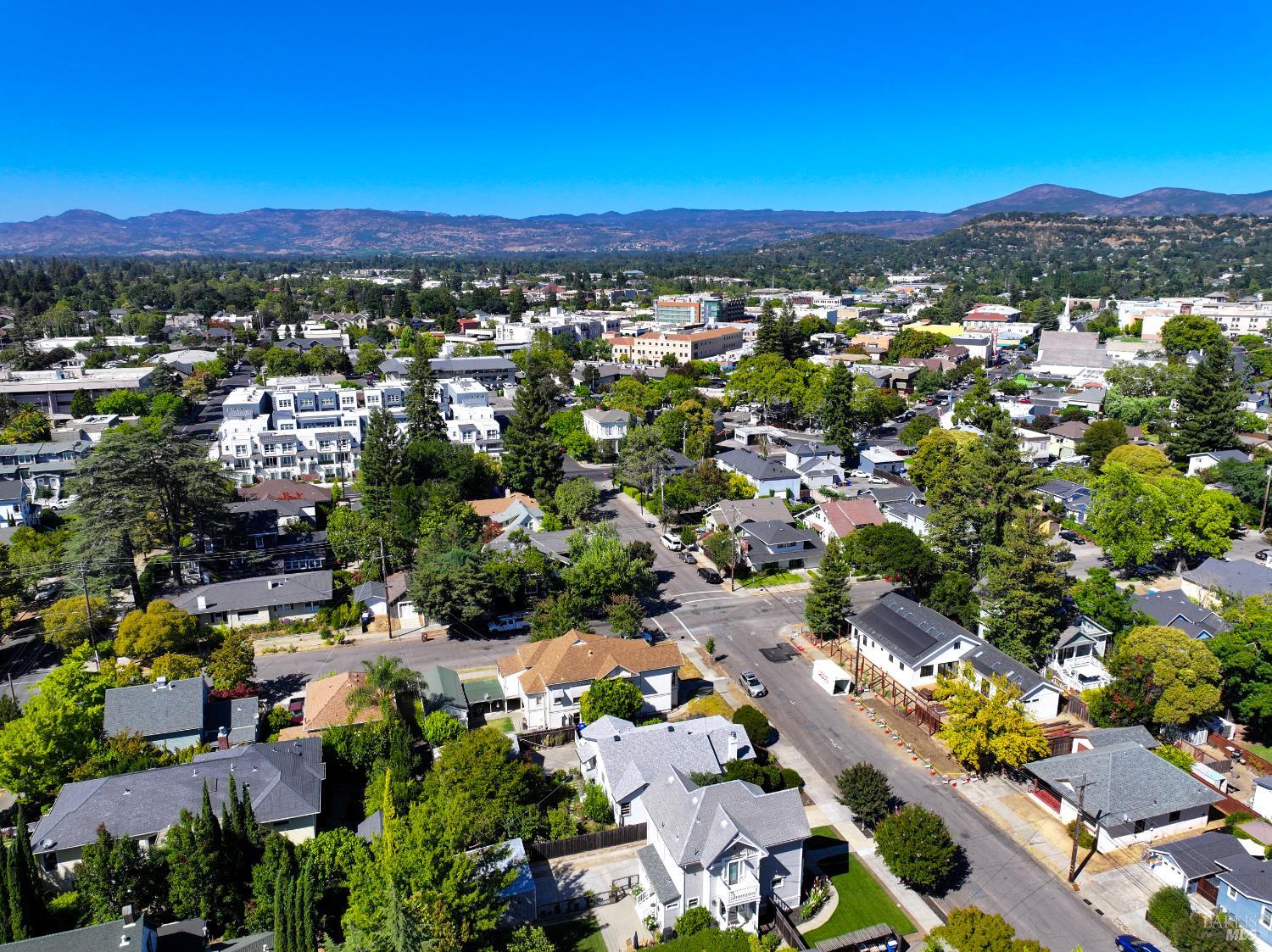 Detail Gallery Image 67 of 74 For 1545 Oak St, Napa,  CA 94559 - 2 Beds | 2 Baths