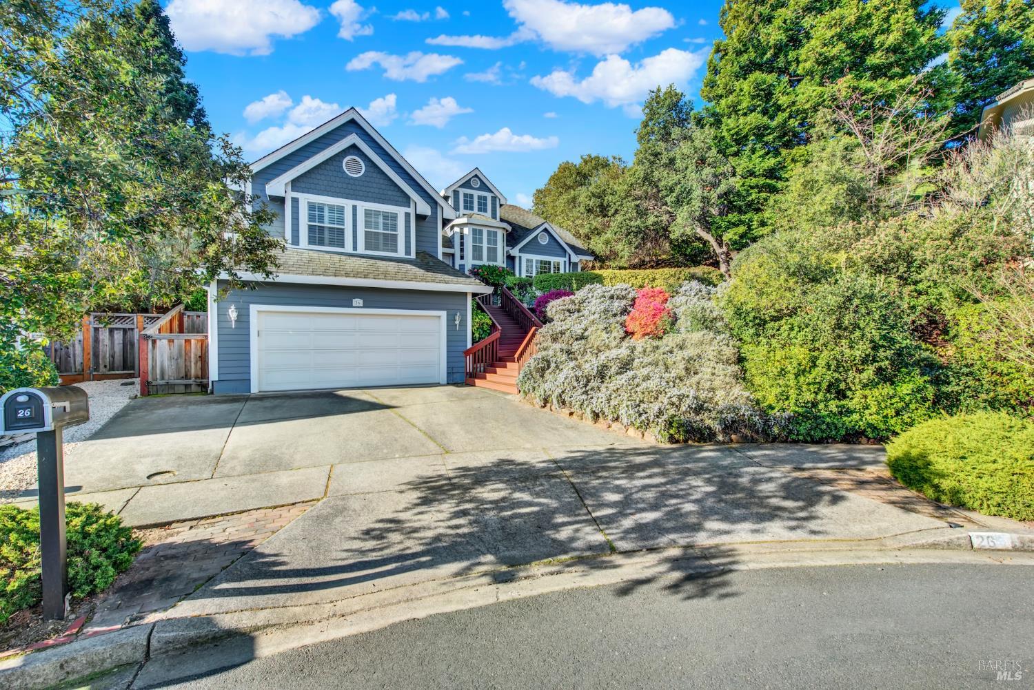 Detail Gallery Image 3 of 85 For 26 Clement Ct, Napa,  CA 94558 - 3 Beds | 2/1 Baths
