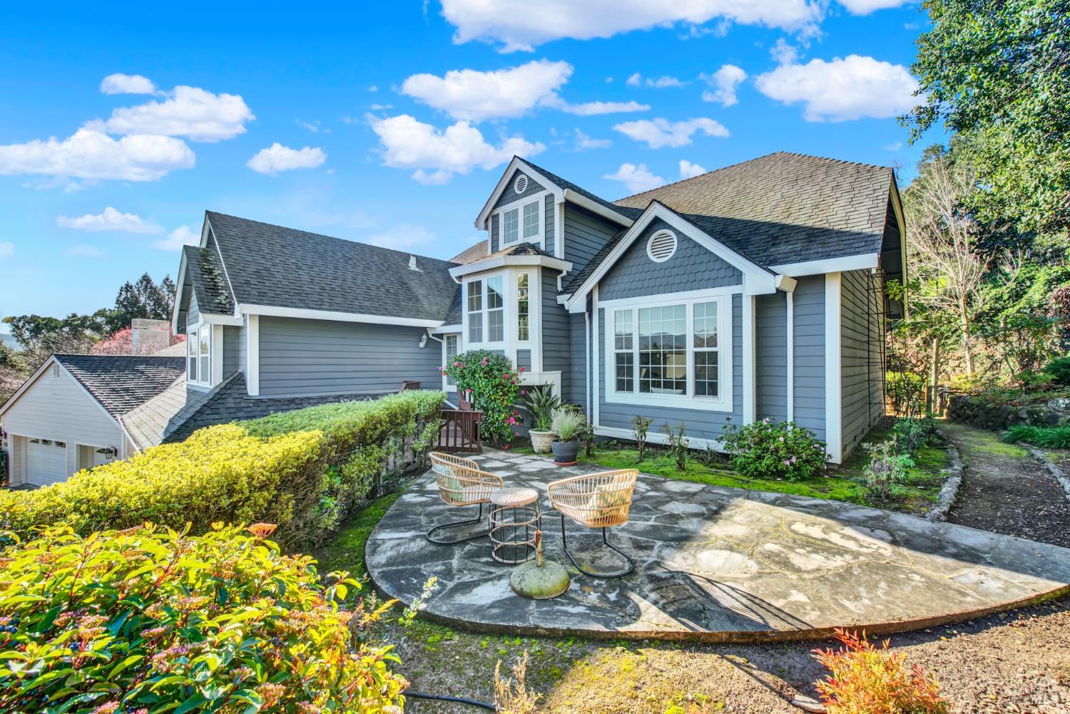 Detail Gallery Image 9 of 85 For 26 Clement Ct, Napa,  CA 94558 - 3 Beds | 2/1 Baths