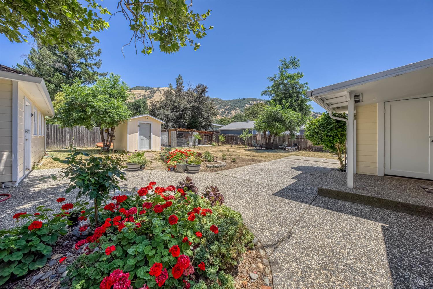 Detail Gallery Image 40 of 58 For 3440 Beach St, Nice,  CA 95464 - 2 Beds | 1 Baths