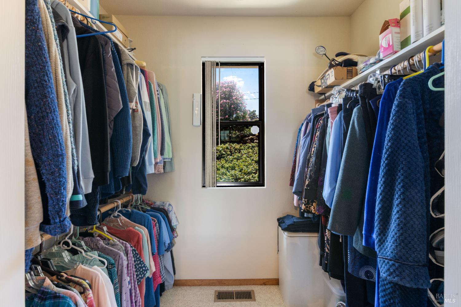 Detail Gallery Image 22 of 41 For 8640 Harbor View Dr, Kelseyville,  CA 95451 - 3 Beds | 2 Baths