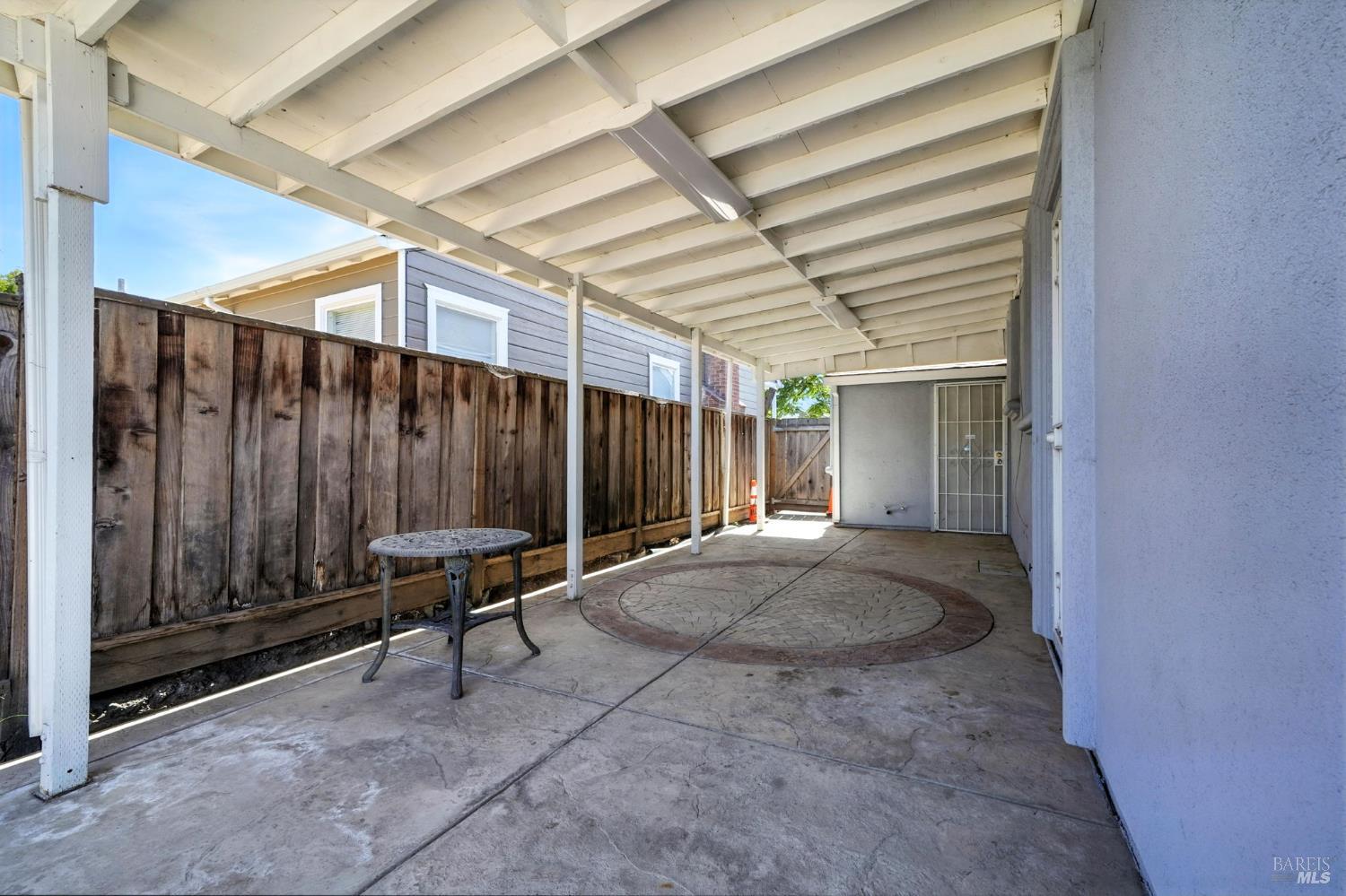 Detail Gallery Image 23 of 26 For 1381 63rd Ave, Oakland,  CA 94621 - 2 Beds | 1 Baths