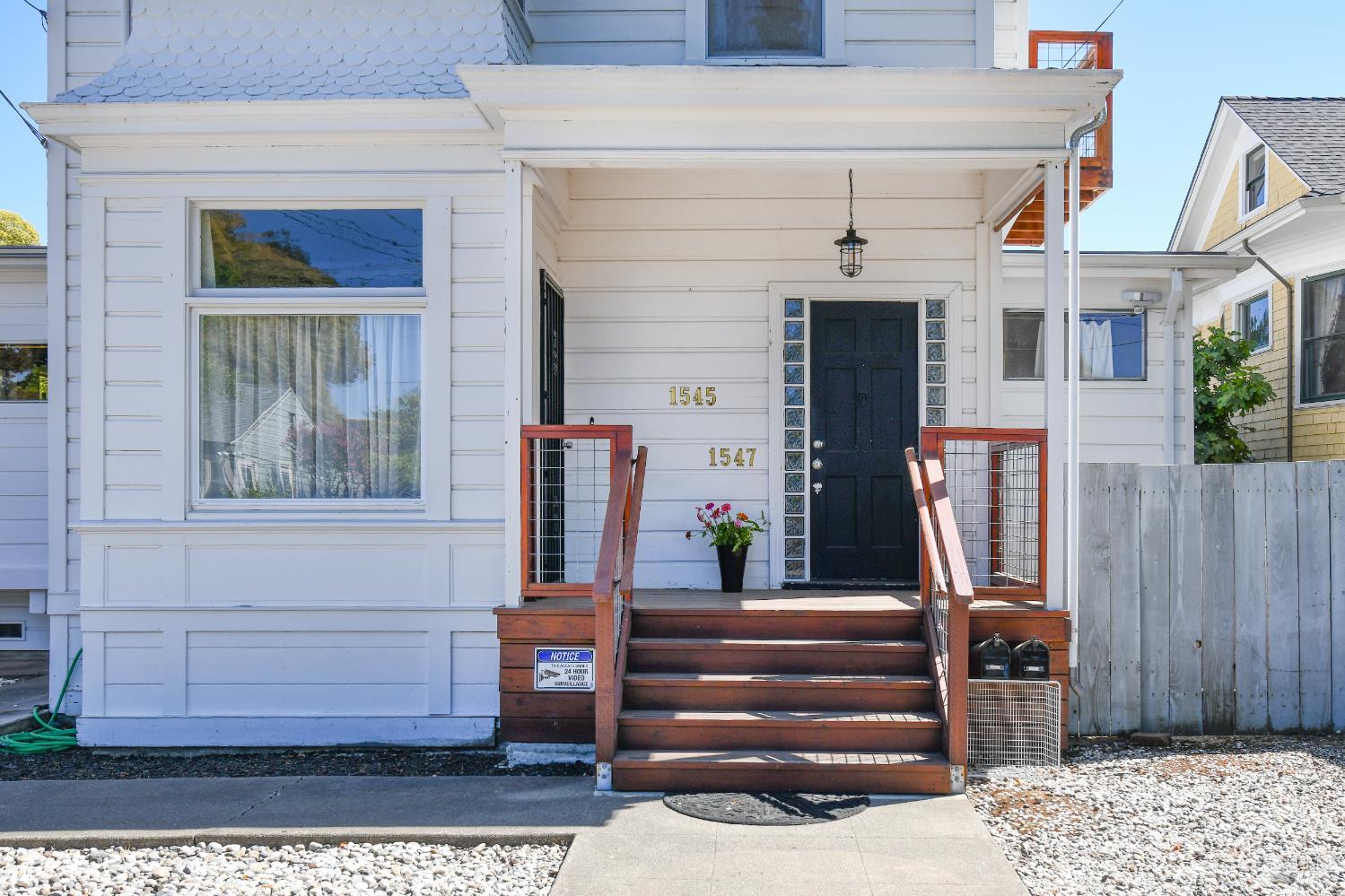 Detail Gallery Image 2 of 74 For 1545 Oak St, Napa,  CA 94559 - 2 Beds | 2 Baths