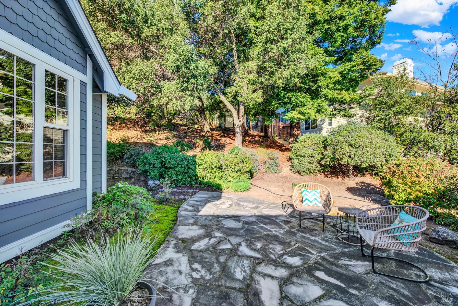 Detail Gallery Image 8 of 85 For 26 Clement Ct, Napa,  CA 94558 - 3 Beds | 2/1 Baths