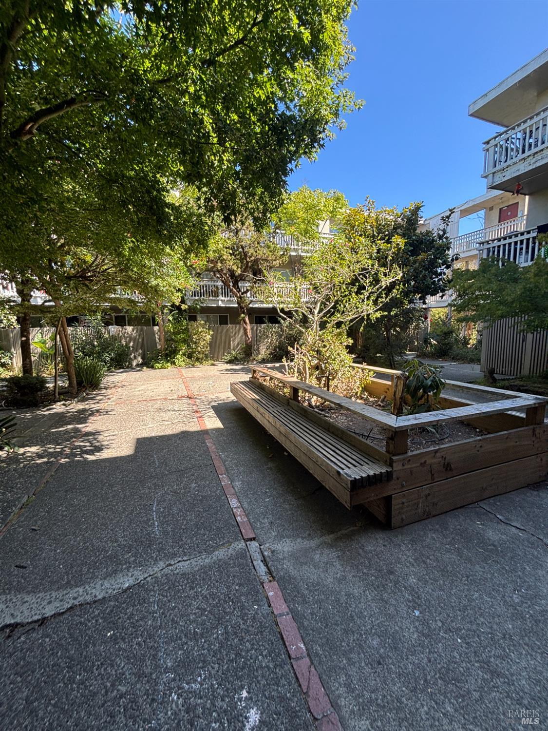 Detail Gallery Image 5 of 14 For 35 Fairfax St #8,  San Rafael,  CA 94901 - 2 Beds | 1 Baths