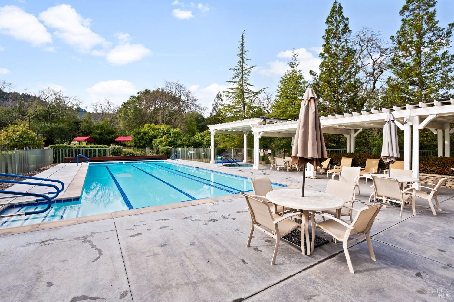 Detail Gallery Image 42 of 51 For 148 Porterfield Creek Dr, Cloverdale,  CA 95425 - 2 Beds | 2 Baths