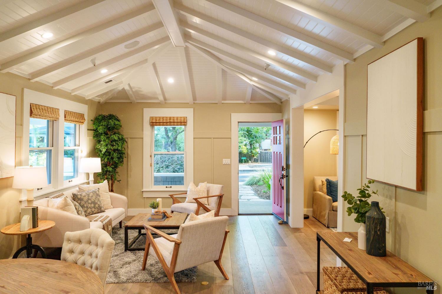 Detail Gallery Image 3 of 41 For 1610 Myrtle St, Calistoga,  CA 94515 - 2 Beds | 2 Baths