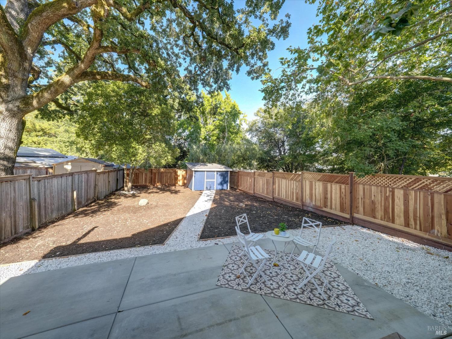 Detail Gallery Image 36 of 42 For 381 Johnson St, Sebastopol,  CA 95472 - 2 Beds | 1 Baths