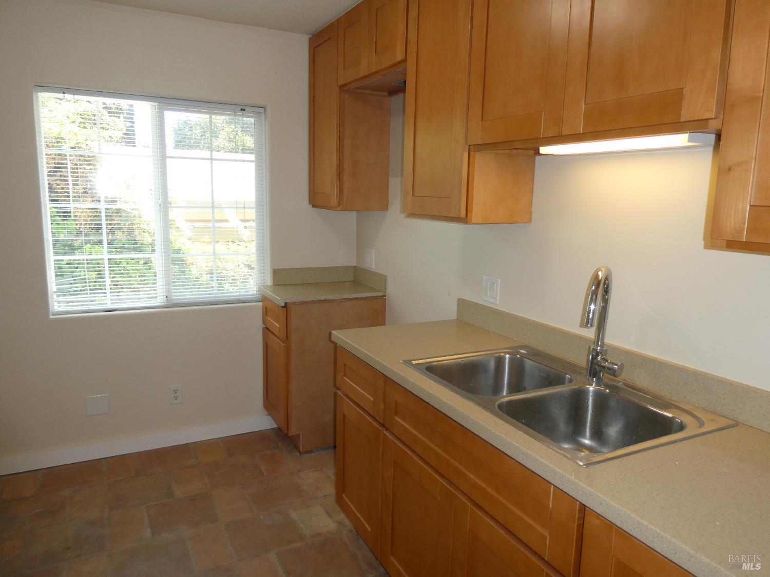 Detail Gallery Image 20 of 22 For 295 Miller Ave, Mill Valley,  CA 94941 - – Beds | – Baths