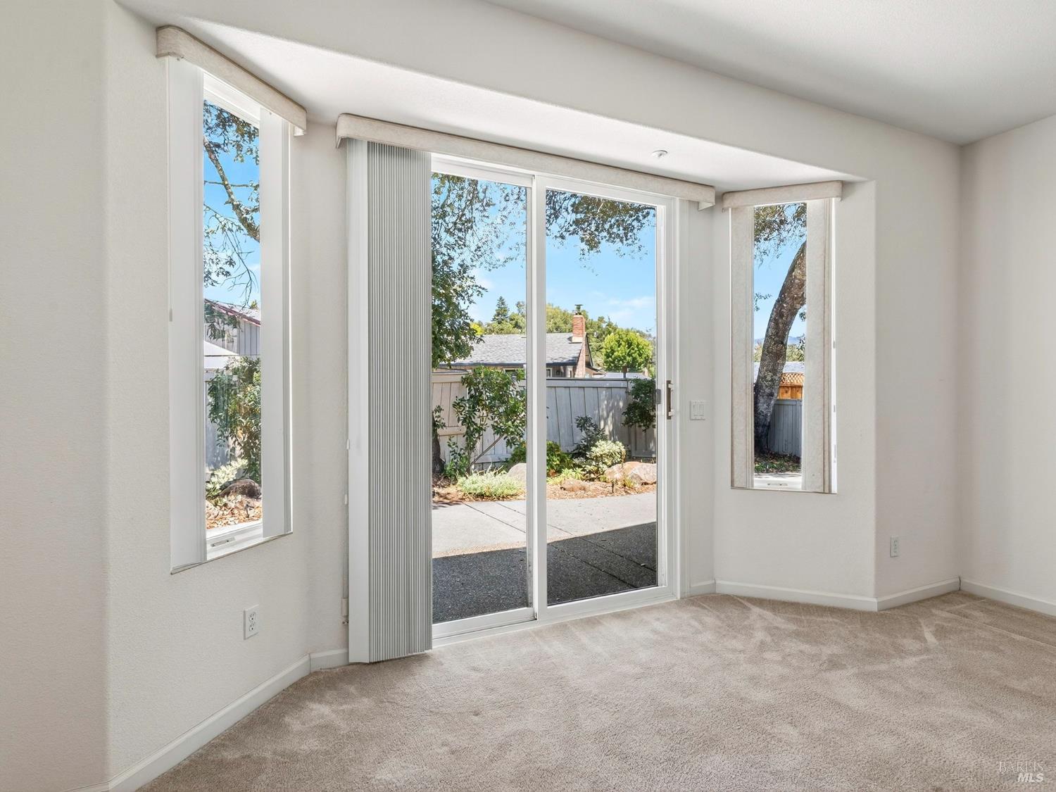 Detail Gallery Image 29 of 51 For 148 Porterfield Creek Dr, Cloverdale,  CA 95425 - 2 Beds | 2 Baths
