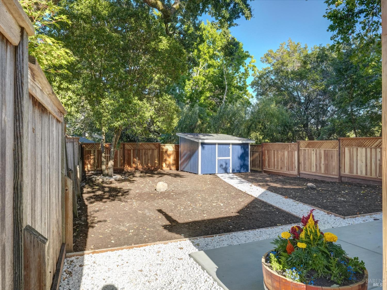 Detail Gallery Image 37 of 42 For 381 Johnson St, Sebastopol,  CA 95472 - 2 Beds | 1 Baths