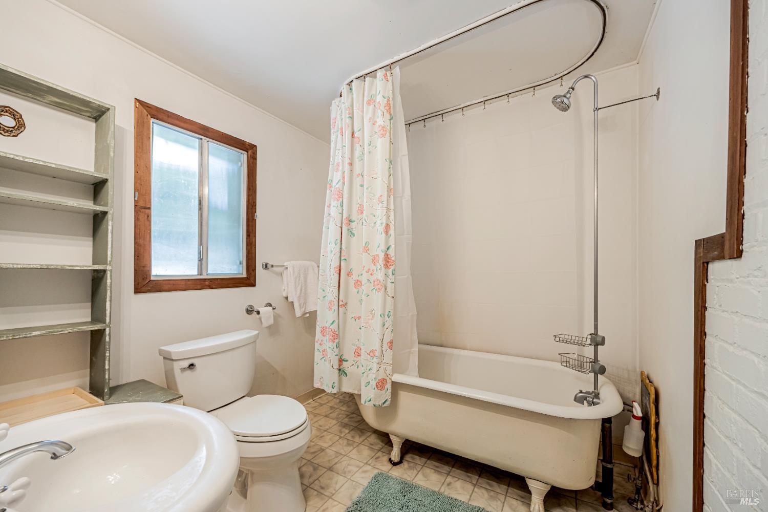 Detail Gallery Image 20 of 37 For 11777 Madrona Rd, Forestville,  CA 95436 - 3 Beds | 1 Baths