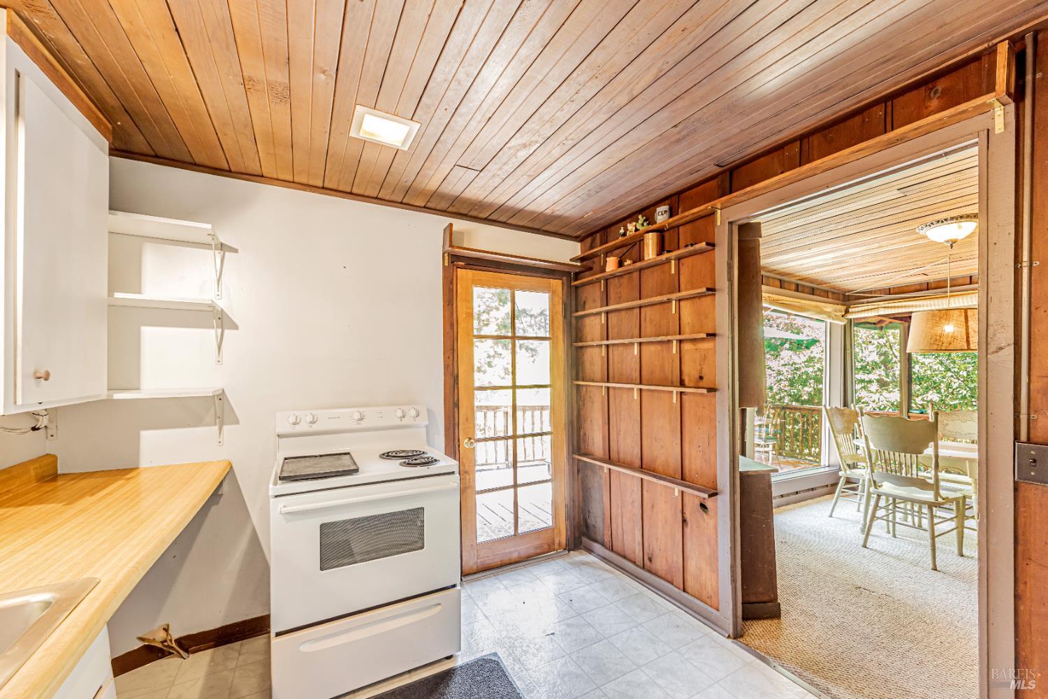 Detail Gallery Image 12 of 37 For 11777 Madrona Rd, Forestville,  CA 95436 - 3 Beds | 1 Baths
