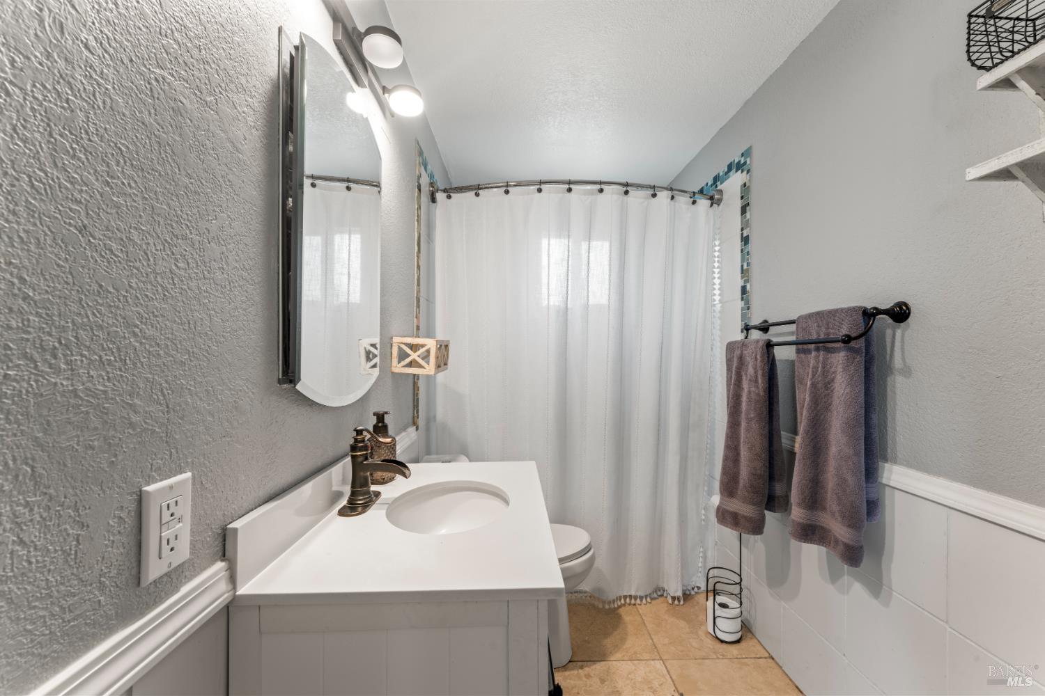 Detail Gallery Image 10 of 28 For 332 Cottonwood St, Vacaville,  CA 95688 - 3 Beds | 1 Baths