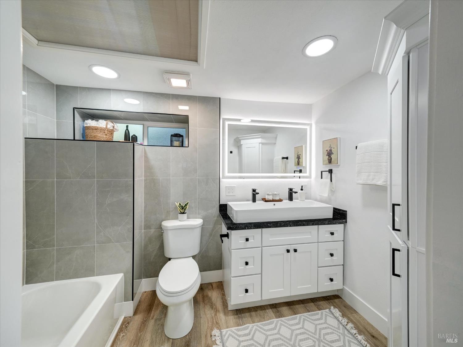 Detail Gallery Image 22 of 42 For 381 Johnson St, Sebastopol,  CA 95472 - 2 Beds | 1 Baths