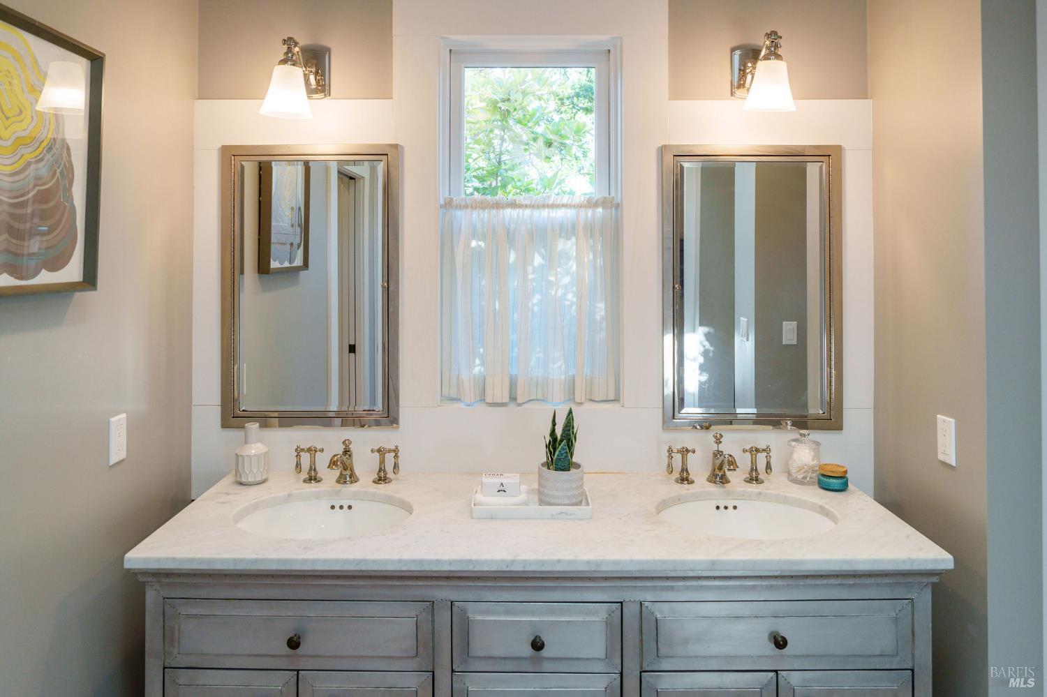 Detail Gallery Image 24 of 41 For 1610 Myrtle St, Calistoga,  CA 94515 - 2 Beds | 2 Baths