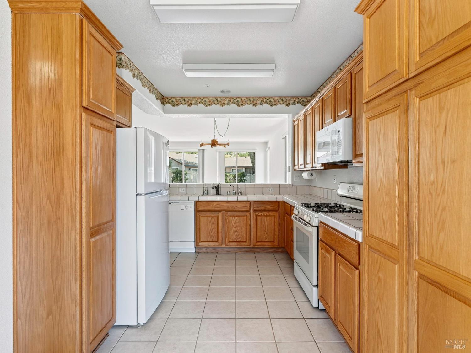 Detail Gallery Image 19 of 51 For 148 Porterfield Creek Dr, Cloverdale,  CA 95425 - 2 Beds | 2 Baths