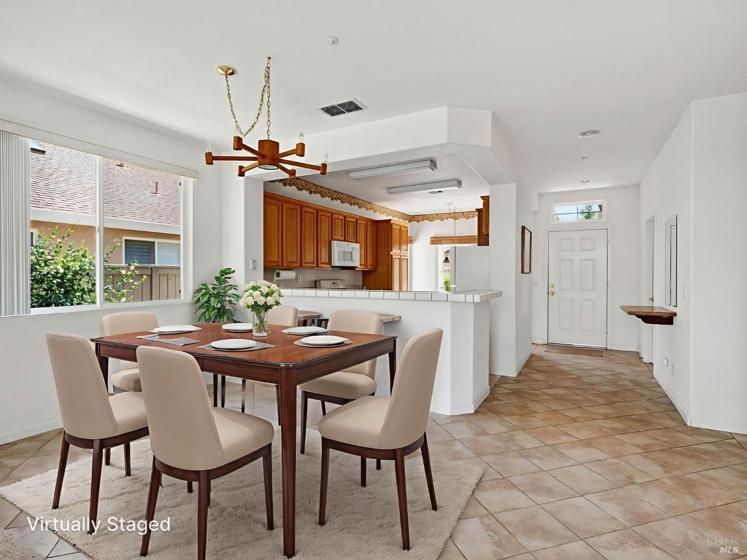 Detail Gallery Image 4 of 51 For 148 Porterfield Creek Dr, Cloverdale,  CA 95425 - 2 Beds | 2 Baths