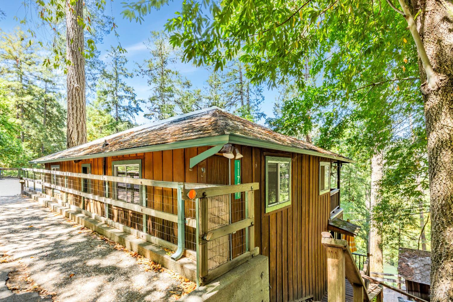 Detail Gallery Image 5 of 37 For 11777 Madrona Rd, Forestville,  CA 95436 - 3 Beds | 1 Baths