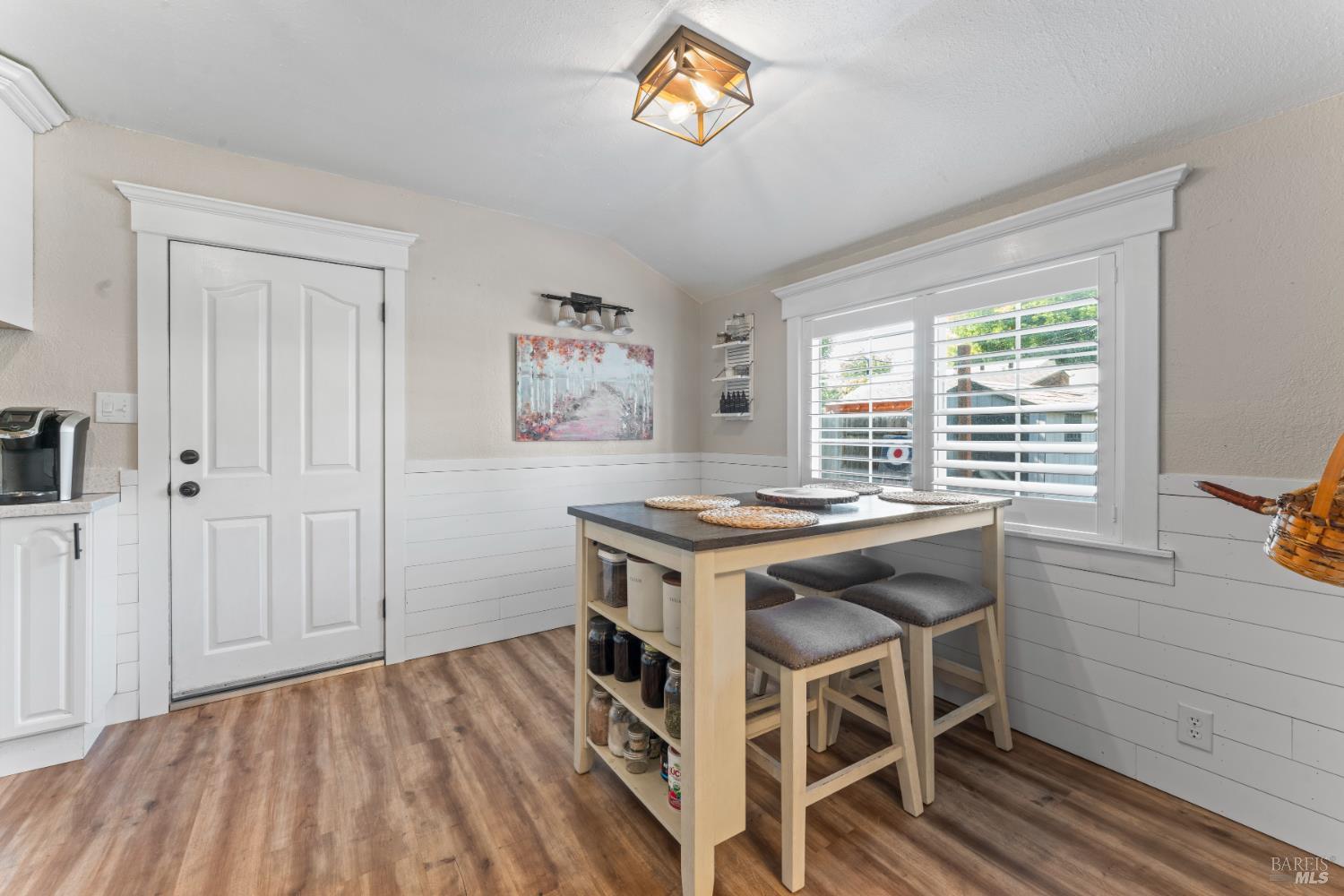 Detail Gallery Image 7 of 28 For 332 Cottonwood St, Vacaville,  CA 95688 - 3 Beds | 1 Baths