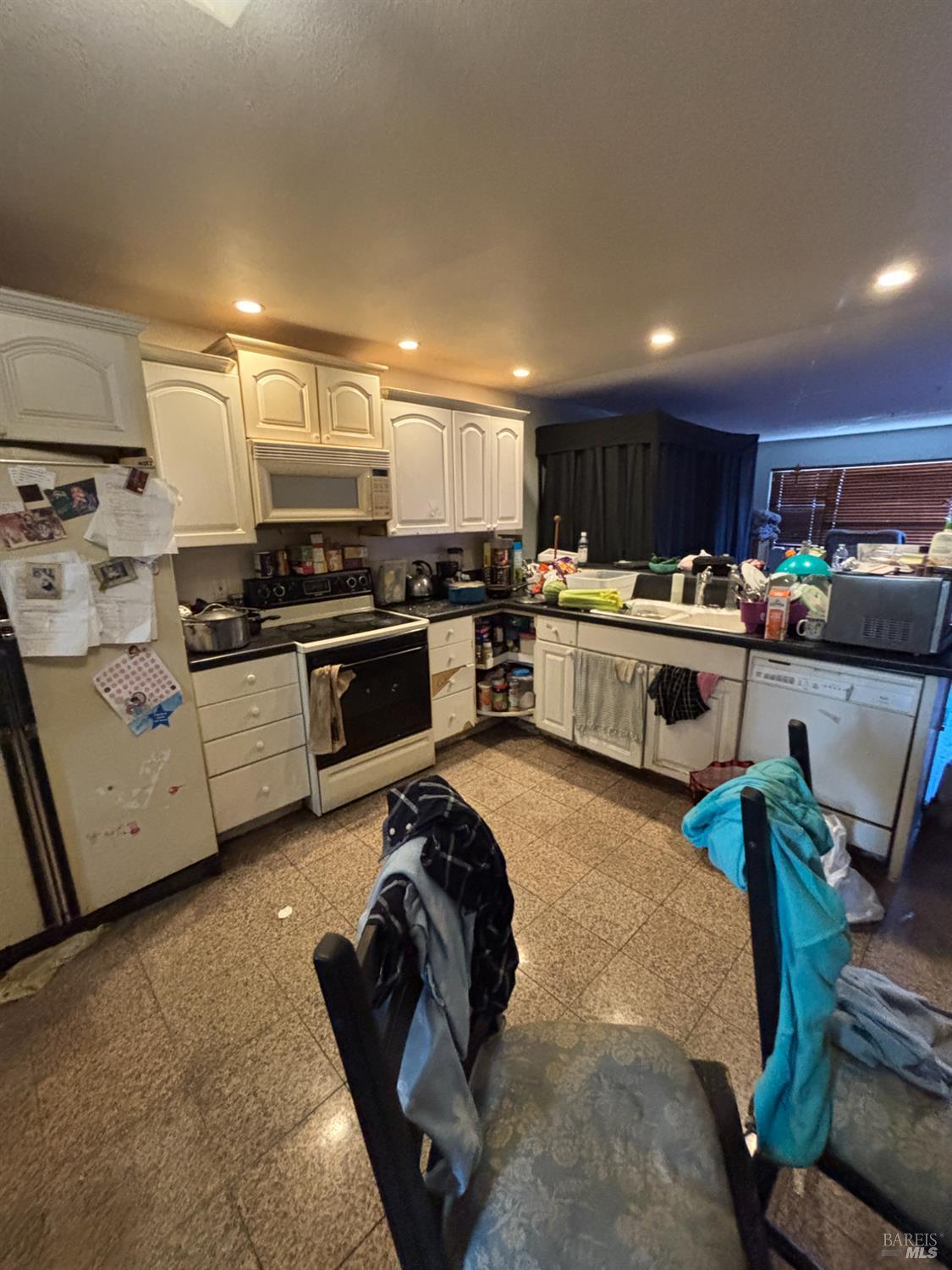 Detail Gallery Image 10 of 14 For 35 Fairfax St #8,  San Rafael,  CA 94901 - 2 Beds | 1 Baths