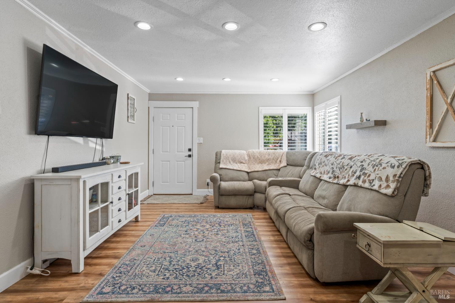 Detail Gallery Image 4 of 28 For 332 Cottonwood St, Vacaville,  CA 95688 - 3 Beds | 1 Baths