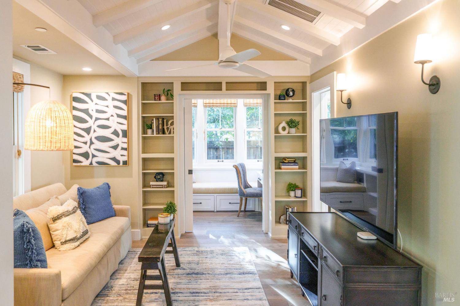 Detail Gallery Image 5 of 41 For 1610 Myrtle St, Calistoga,  CA 94515 - 2 Beds | 2 Baths