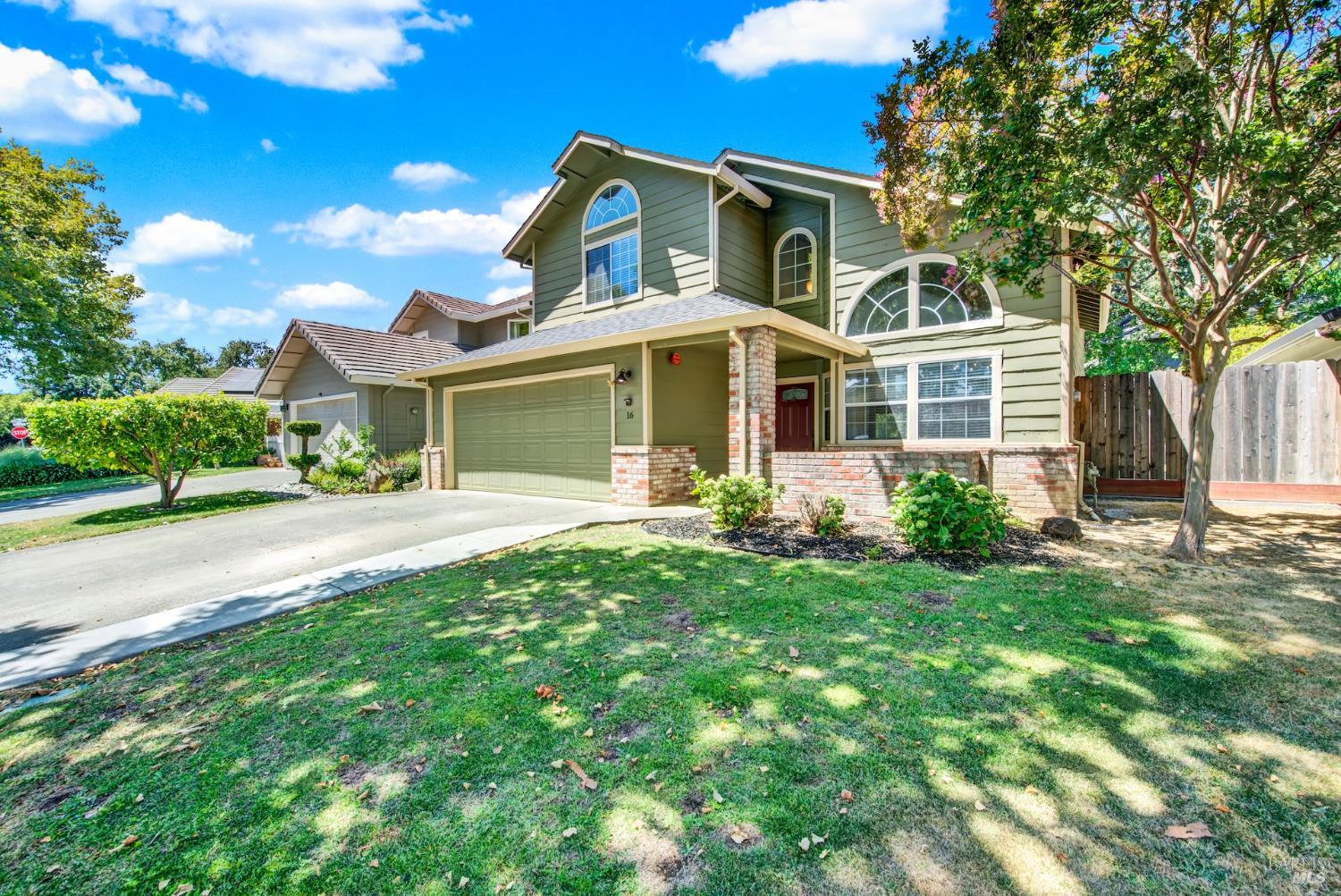 Detail Gallery Image 12 of 60 For 16 Winestone Ct, Napa,  CA 94558 - 3 Beds | 2/1 Baths