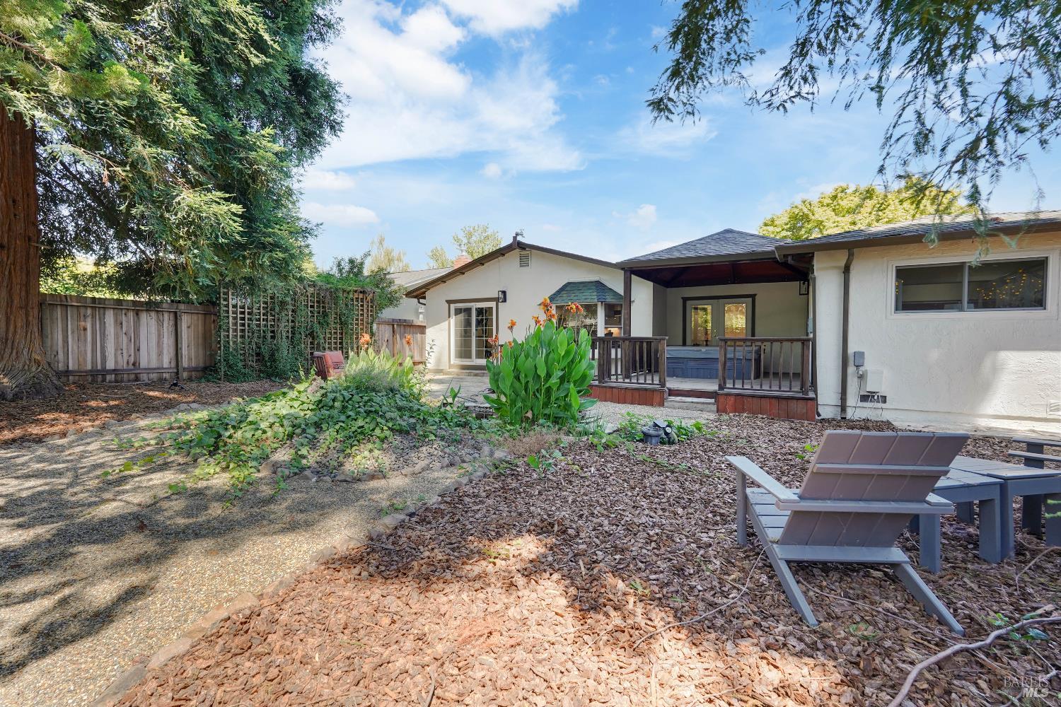 Detail Gallery Image 35 of 46 For 2425 Creekside Ave, Napa,  CA 94558 - 4 Beds | 2 Baths