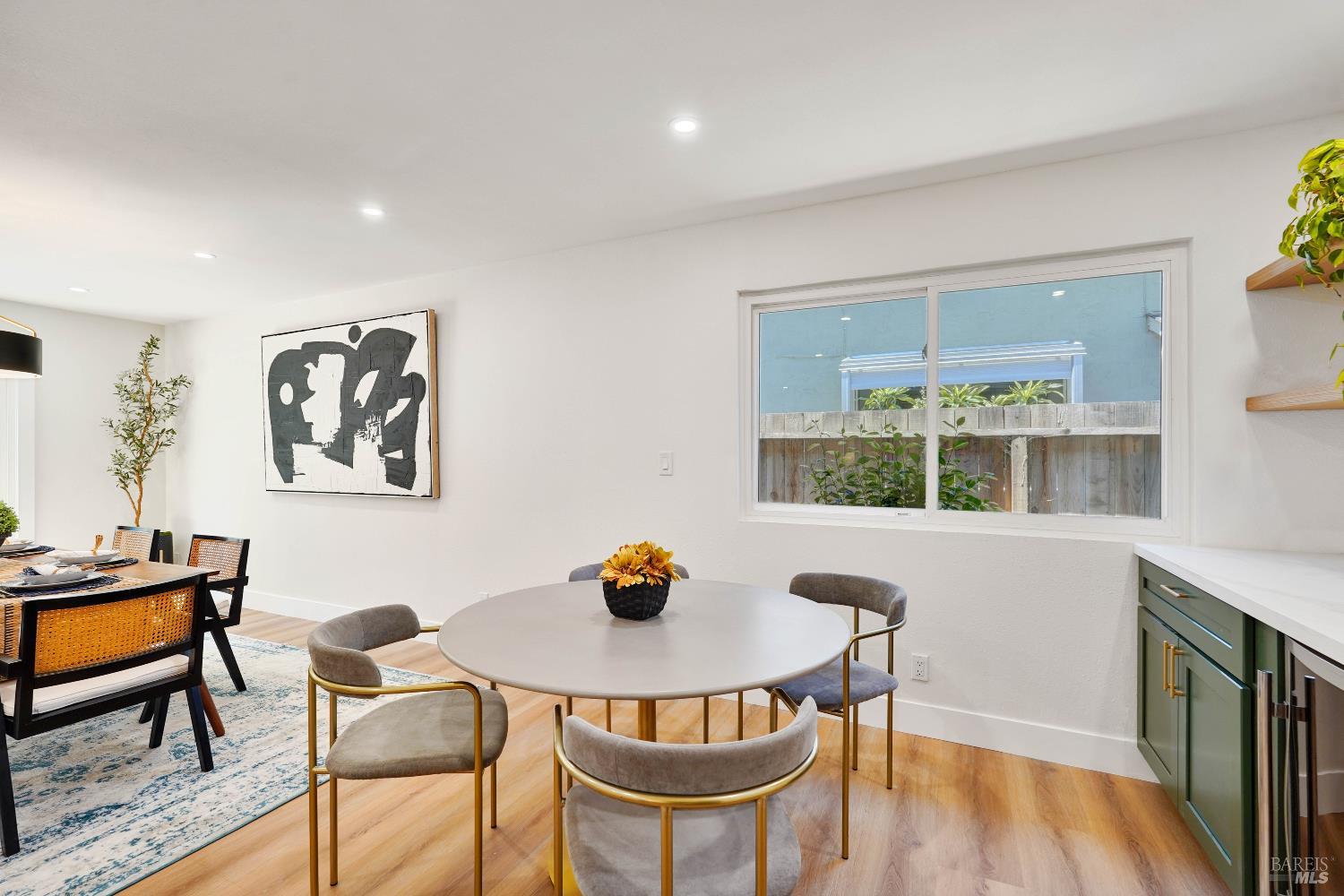 Detail Gallery Image 7 of 46 For 2425 Creekside Ave, Napa,  CA 94558 - 4 Beds | 2 Baths