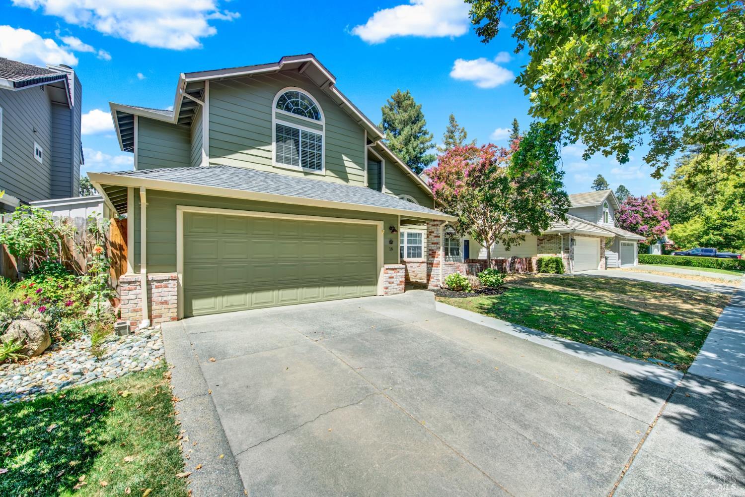 Detail Gallery Image 11 of 60 For 16 Winestone Ct, Napa,  CA 94558 - 3 Beds | 2/1 Baths
